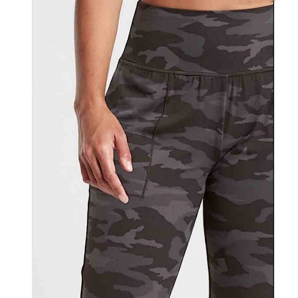 Athleta Salutation High Rise Camo Athletic Soft Jogger Powervita Fabric Sz L - Picture 2 of 11